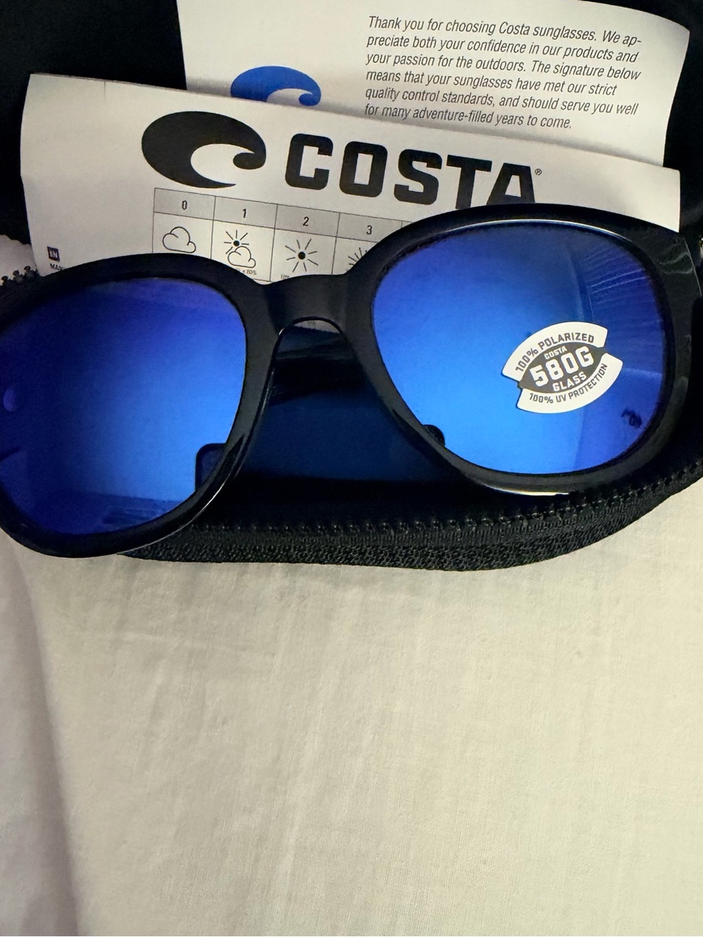 Costa Men’s Polarized Sunglasses - Black Frame with Blue Lenses salinas
